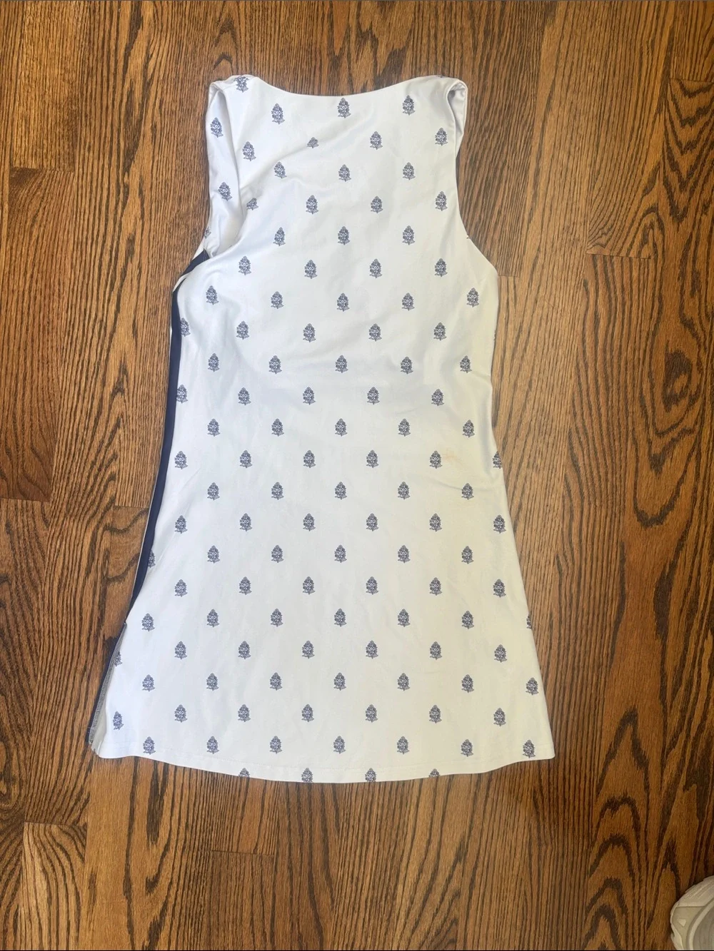 Smith & Quinn White Mini Dress with Navy and White Print. Worn once. - Picture 3 of 4